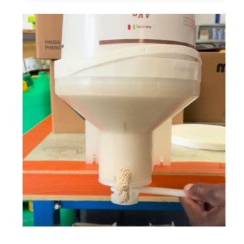DISPENSER DE SAVON EN SEAU 4kg